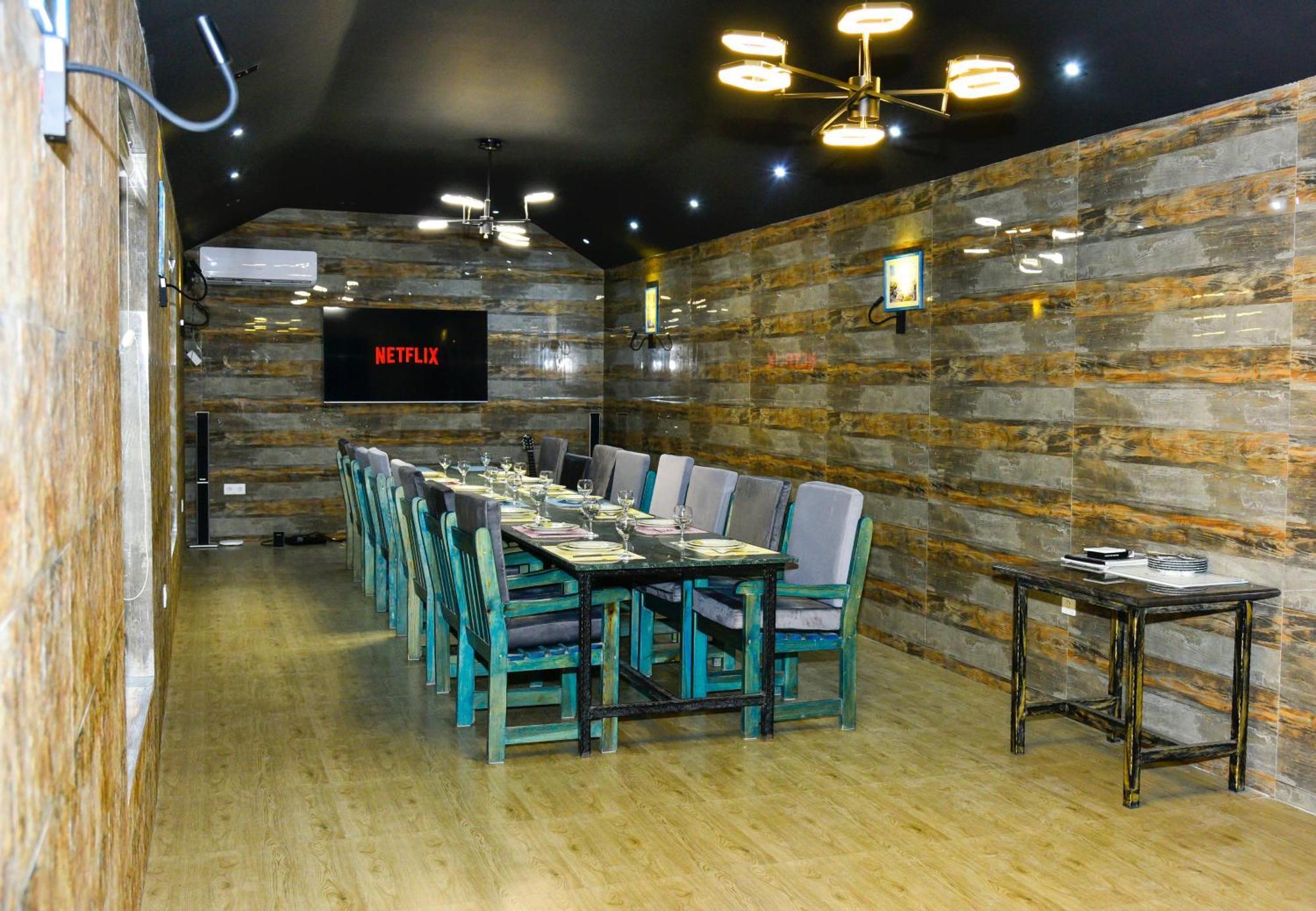 Avrasya Inn Hotel Баку Экстерьер фото
