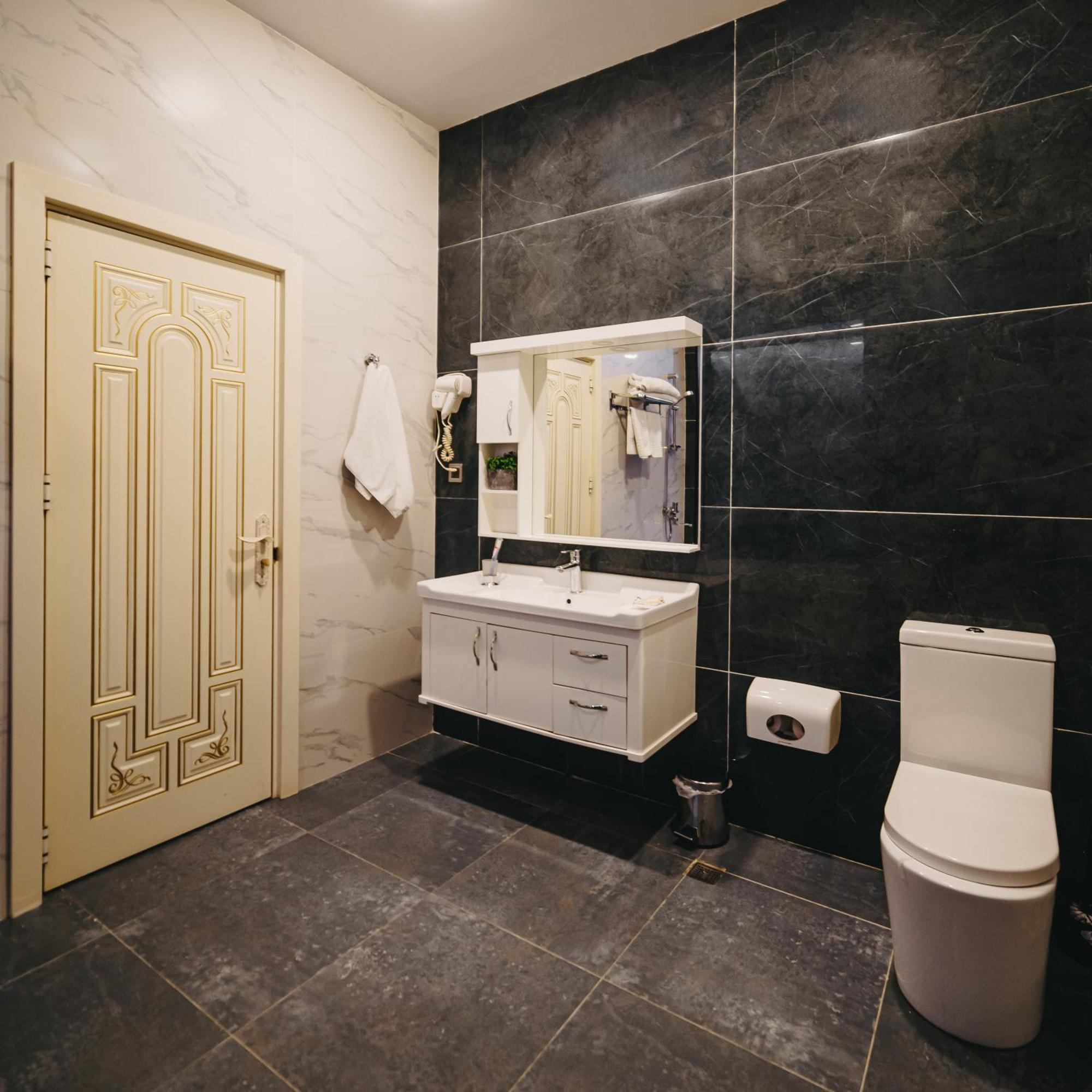 Avrasya Inn Hotel Баку Экстерьер фото